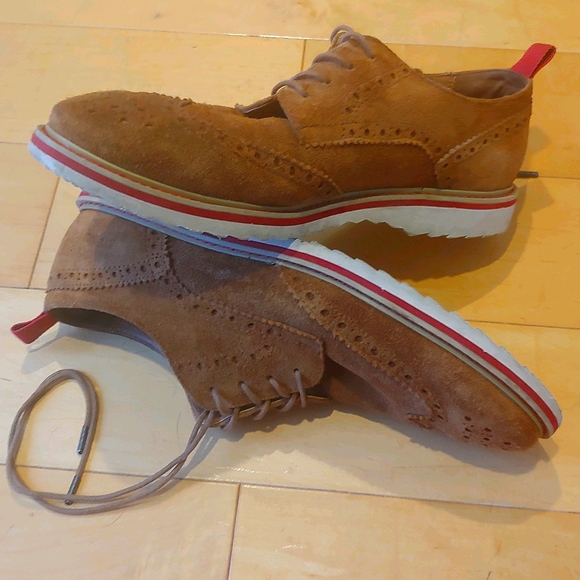 Kenneth Cole Wingtip Never too hype suede shoes - Picture 2 of 4
